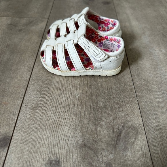 Wonder Nation Baby Toddler Girl White ‘Fisherman’ Sandals size 4 
Vguc - Picture 7 of 9